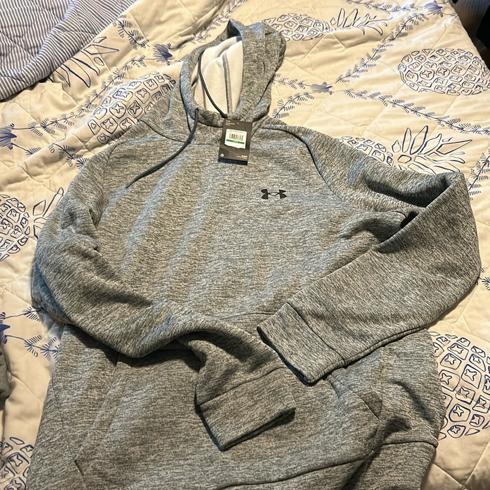 Men’s under armor hoodie